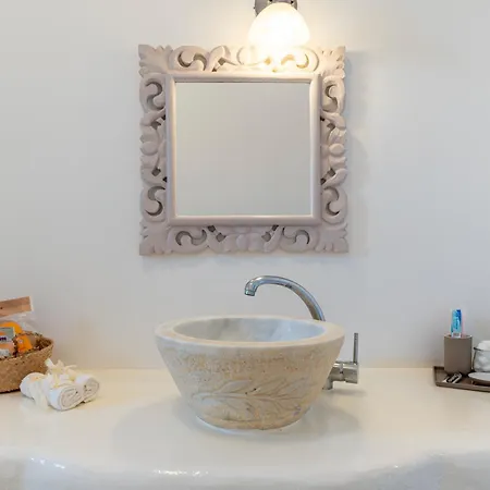 Milou 1 Fanari (Mykonos)